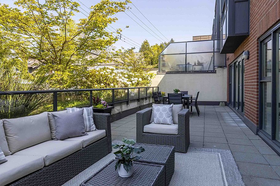 215 1961 Collingwood Street Vancouver, BC - 8