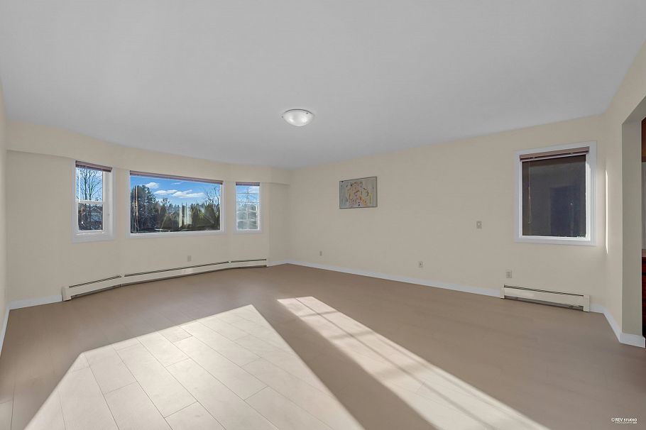 2445 W 19th Avenue Vancouver, BC - 17