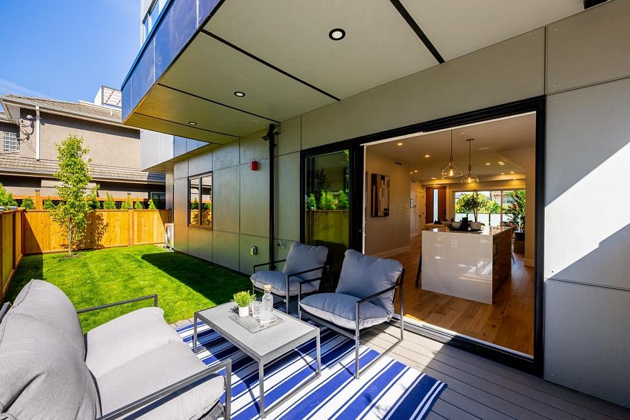2 676 E 22nd Avenue Vancouver, BC - 21
