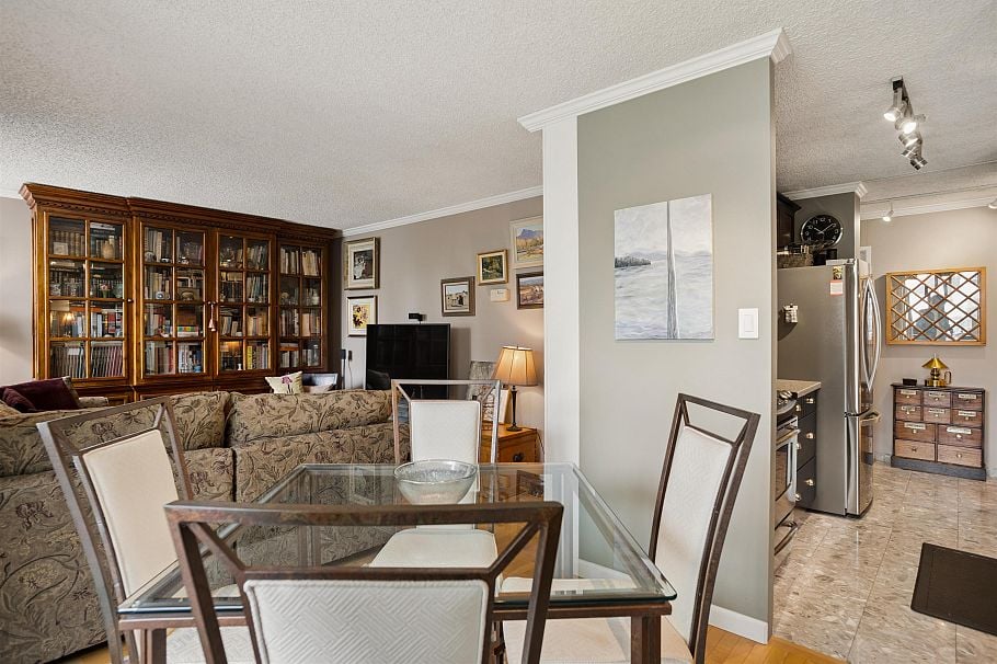 406 1816 Haro Street Vancouver, BC - 3