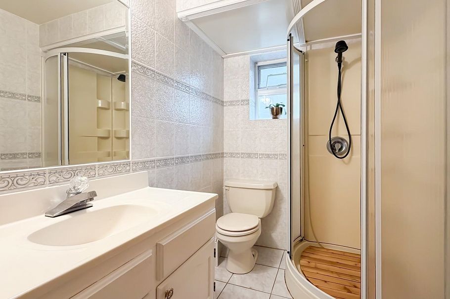 6462 Nanaimo Street Vancouver, BC - 7