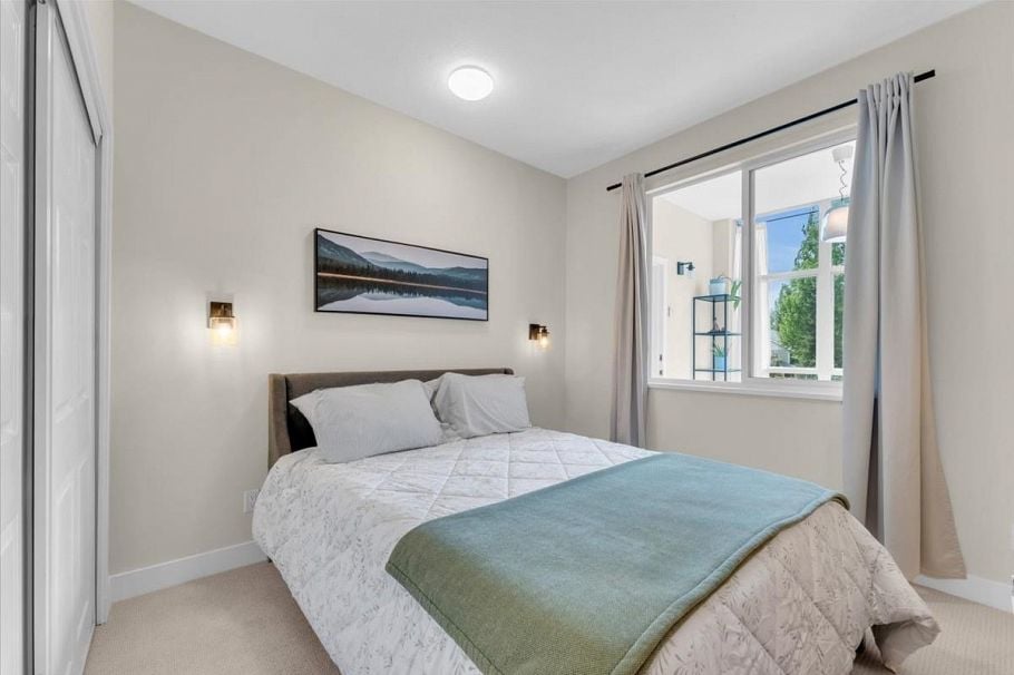 303 630 Roche Point Drive North Vancouver, BC - 21