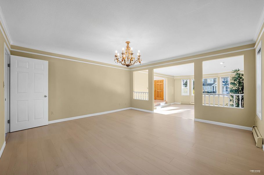 2445 W 19th Avenue Vancouver, BC - 7