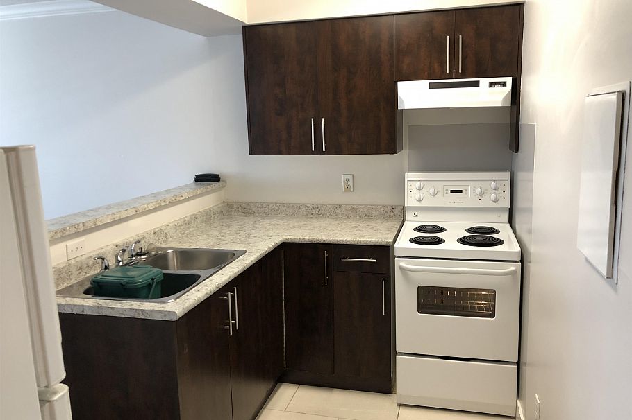 313 5520 Joyce Street Vancouver, BC - 2