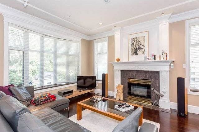 1128 W 37th Avenue Vancouver, BC - 2