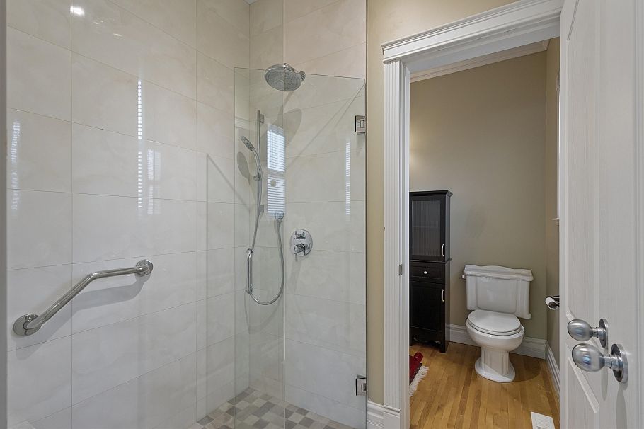 1160 W 57th Avenue Vancouver, BC - 13