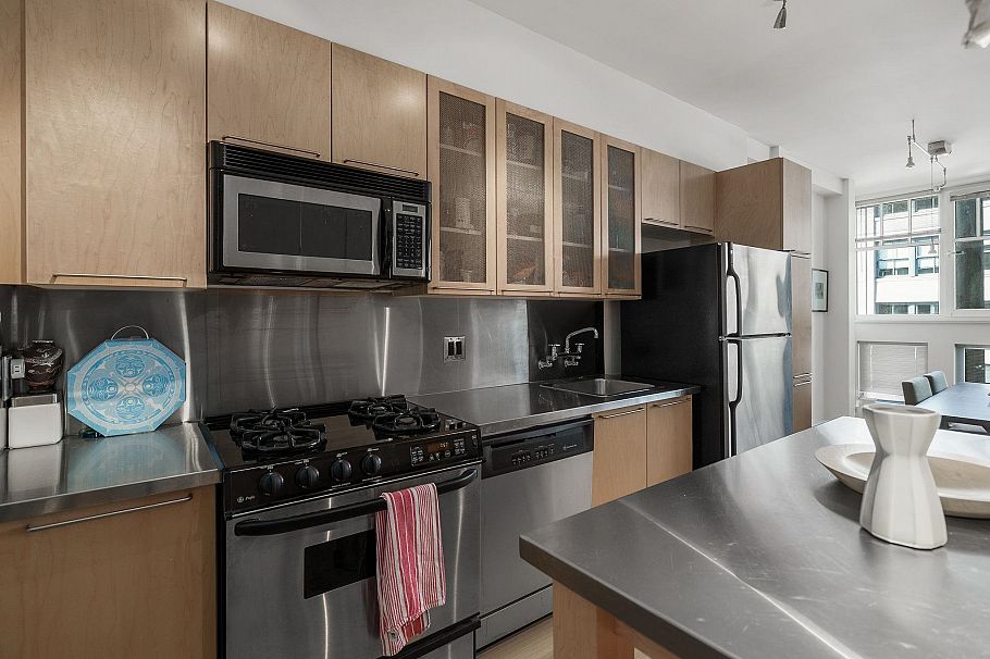402 1072 Hamilton Street Vancouver, BC - 12