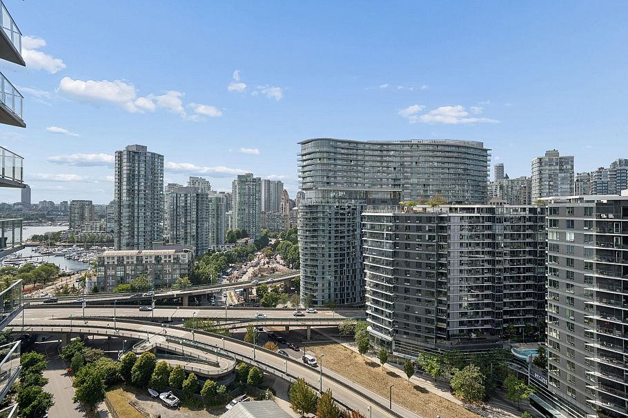 2201 918 Cooperage Way Vancouver, BC - 24