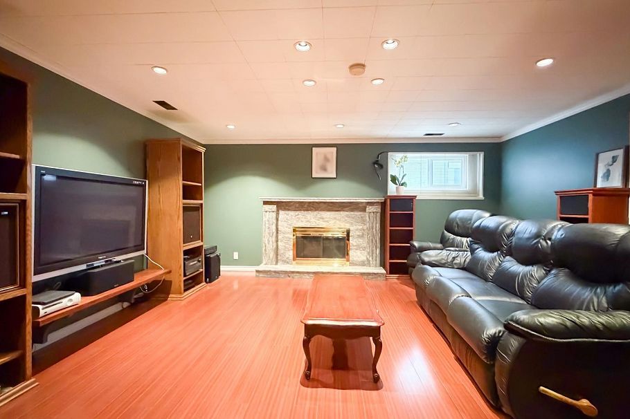 6462 Nanaimo Street Vancouver, BC - 2