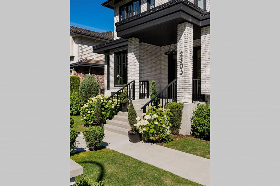2305 W King Edward Avenue Vancouver, BC - 2