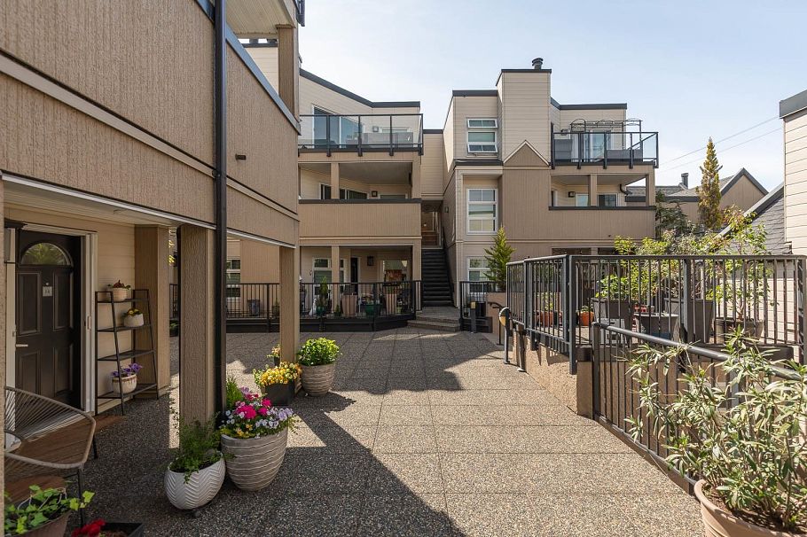 14 1350 W 6th Avenue Vancouver, BC - 28