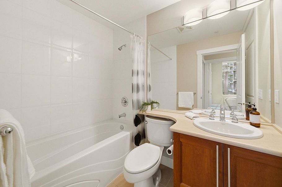 305 4759 Valley Drive Vancouver, BC - 19
