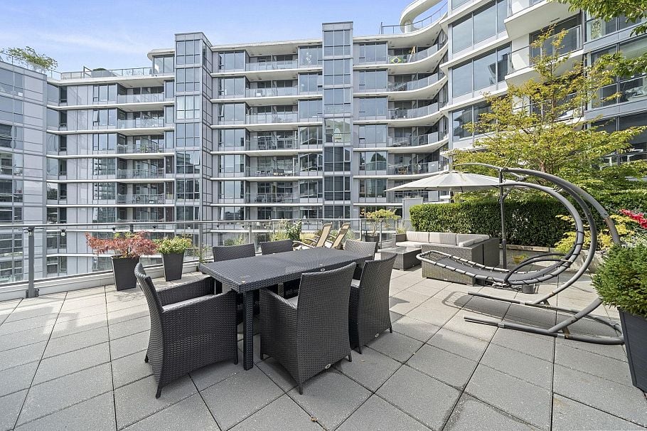 1251 38 Smithe Street Vancouver, BC - 21