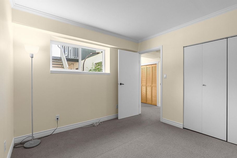 646 E Windsor Road North Vancouver, BC - 31
