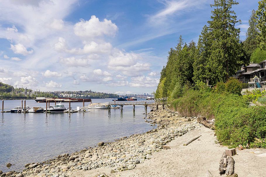 402 3911 Cates Landing Way North Vancouver, BC - 22