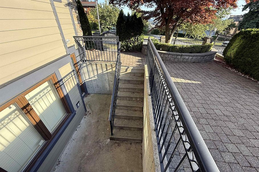 7689 Jasper Crescent Vancouver, BC - 6