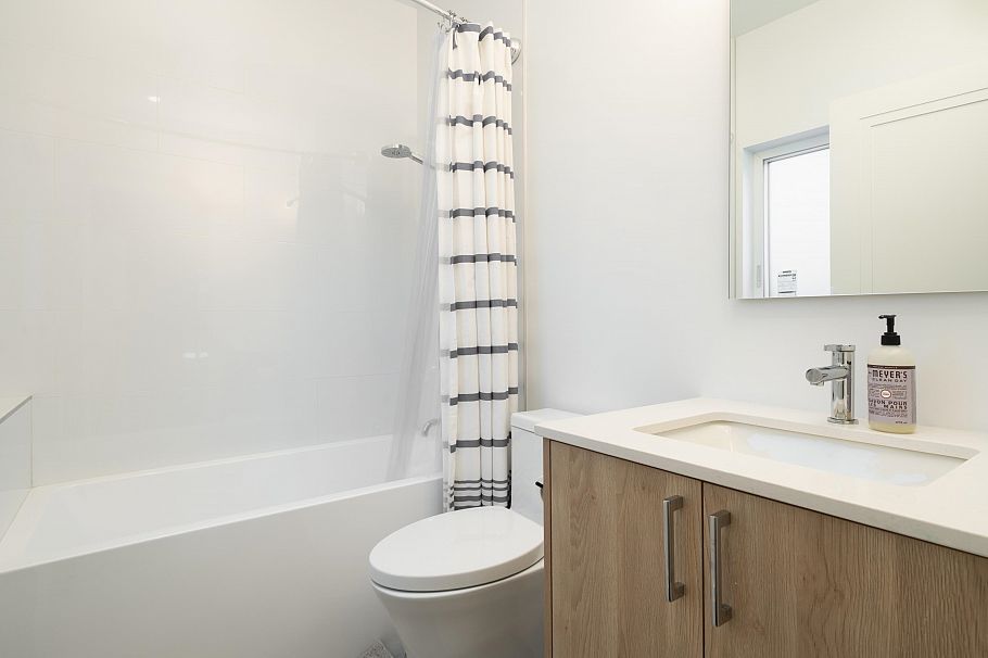 2305 W King Edward Avenue Vancouver, BC - 21