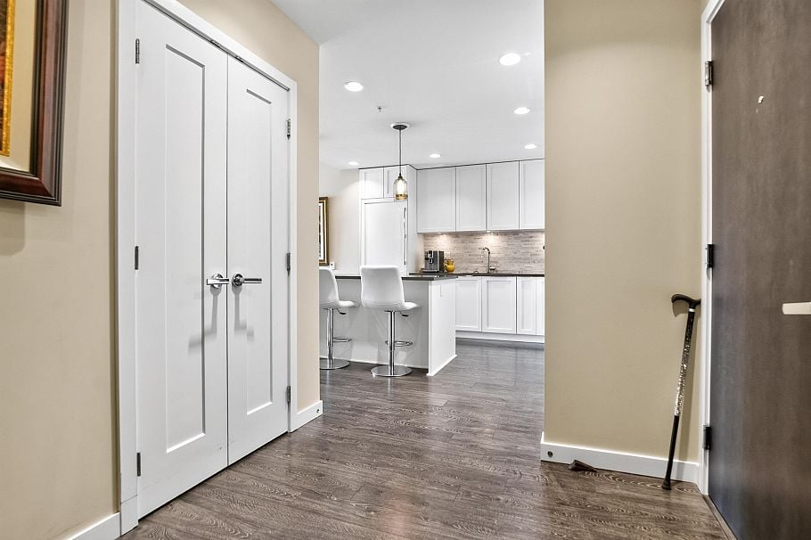 402 3911 Cates Landing Way North Vancouver, BC - 6