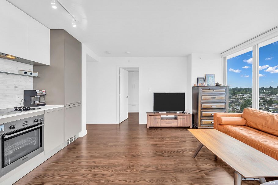 2304 8131 Nunavut Lane Vancouver, BC - 6