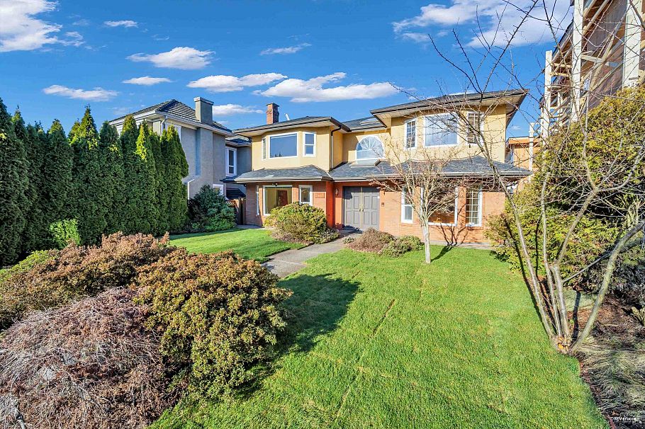 2445 W 19th Avenue Vancouver, BC - 27
