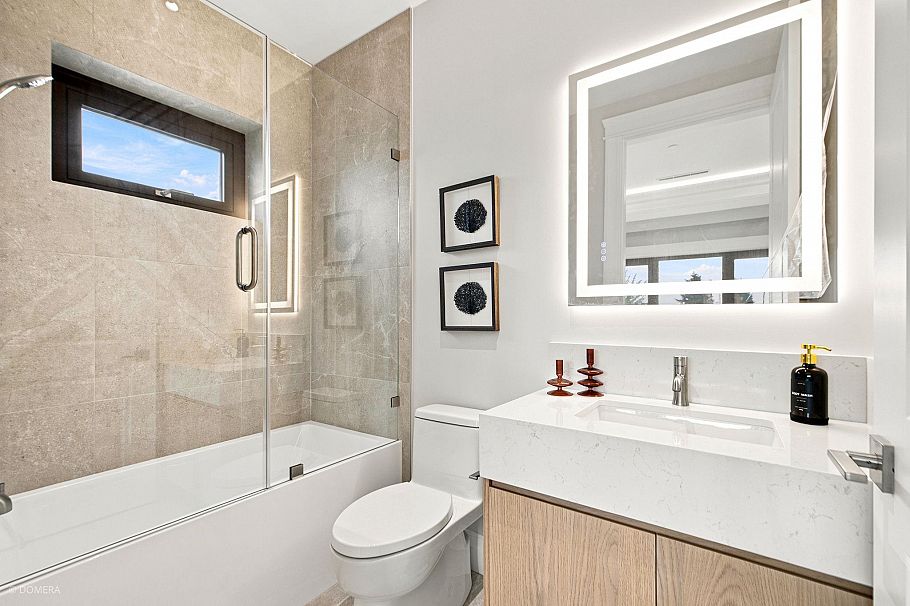 4432 Crown Street Vancouver, BC - 14