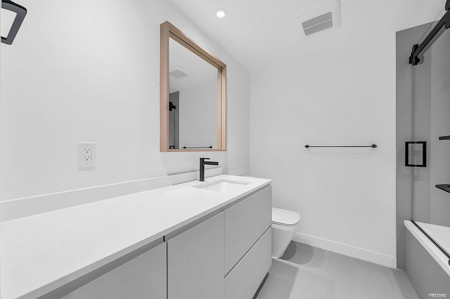 23 526 W 28th Avenue Vancouver, BC - 21