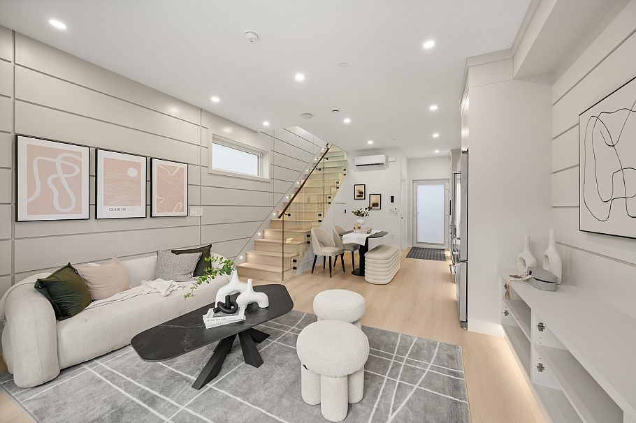 3430 Mons Drive Vancouver, BC - 2