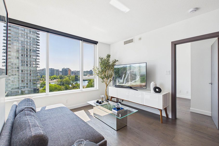 808 68 Smithe Street Vancouver, BC - 2
