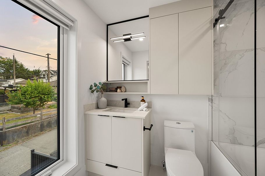 3430 Mons Drive Vancouver, BC - 5