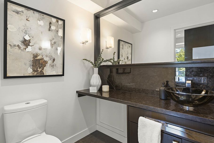 215 1961 Collingwood Street Vancouver, BC - 16