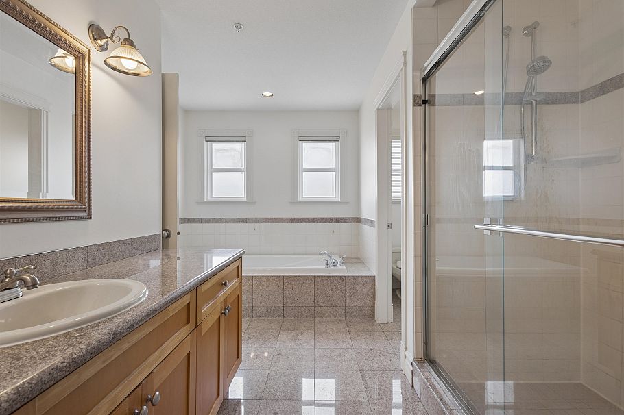 1160 W 57th Avenue Vancouver, BC - 21