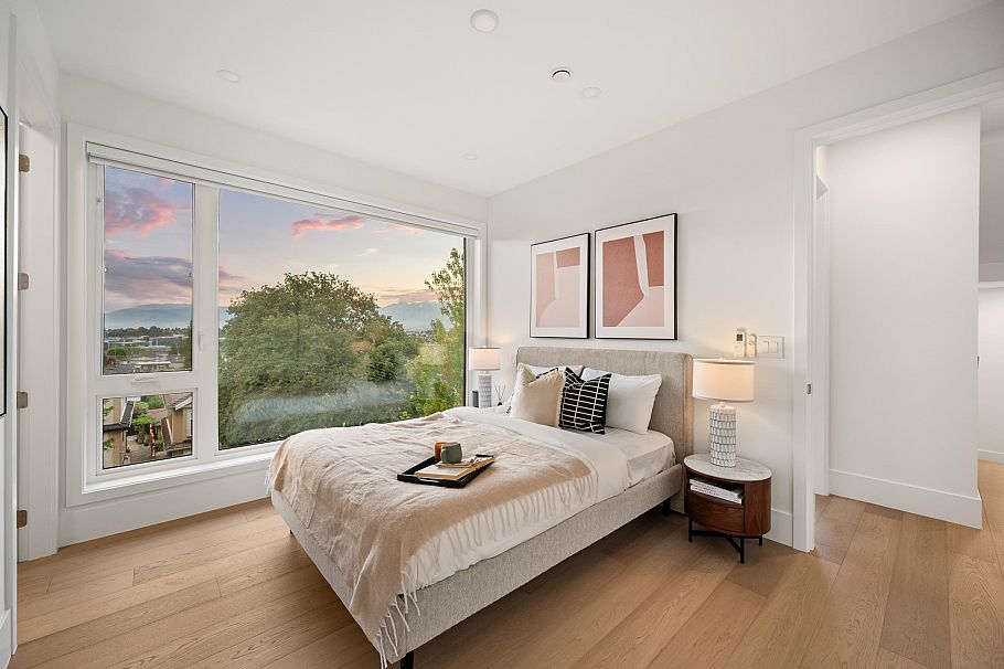 1 3428 Mons Drive Vancouver, BC - 12