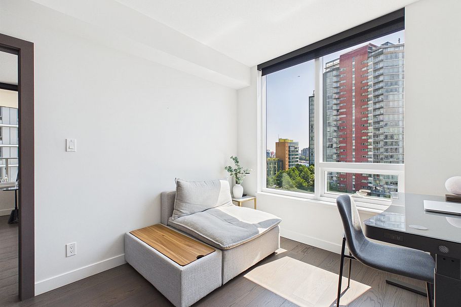 808 68 Smithe Street Vancouver, BC - 20