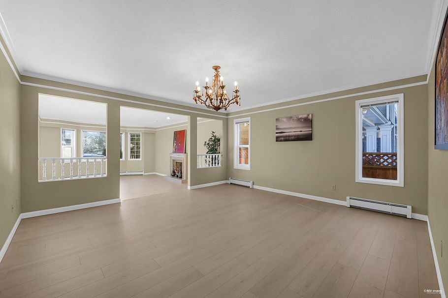 2445 W 19th Avenue Vancouver, BC - 6