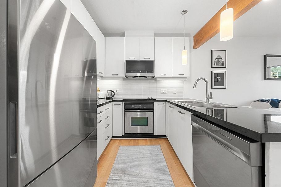 317 530 Raven Woods Drive North Vancouver, BC - 13