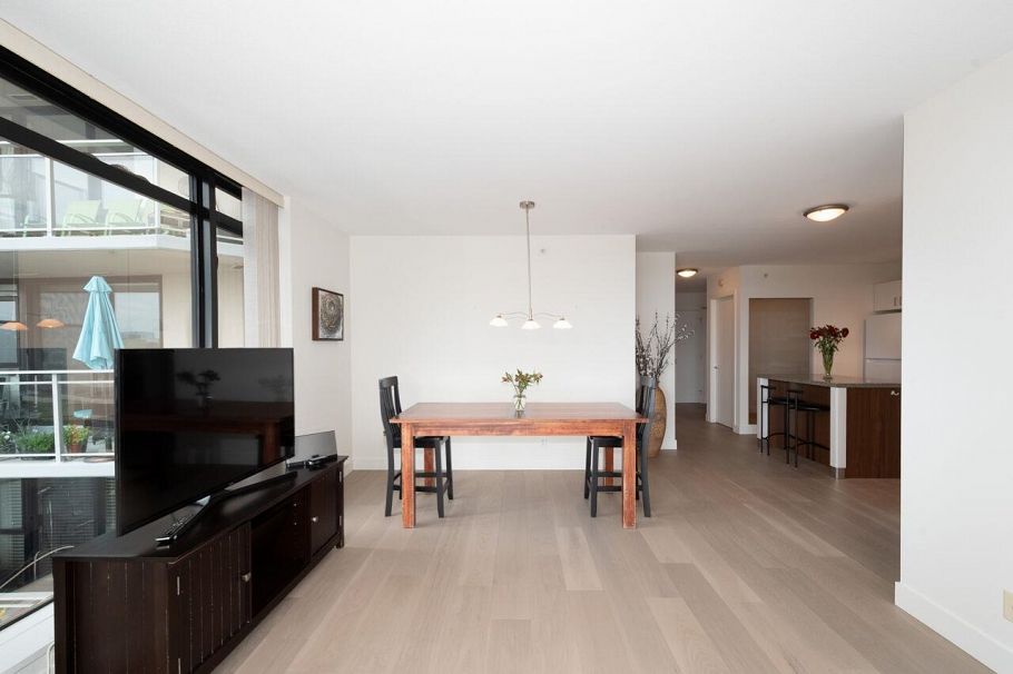 712 175 W 1st Street North Vancouver, BC - 12