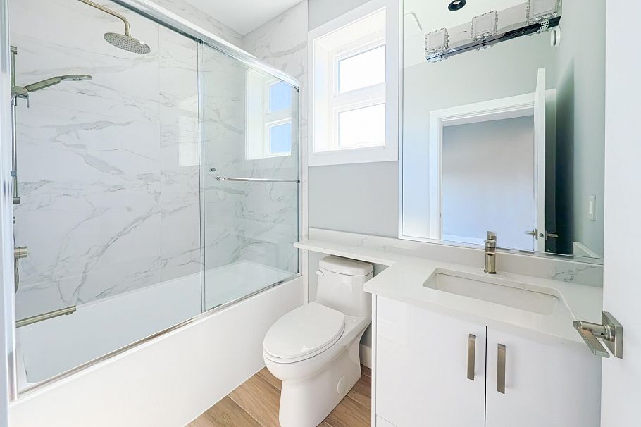 2 2557 W King Edward Avenue Vancouver, BC - 14
