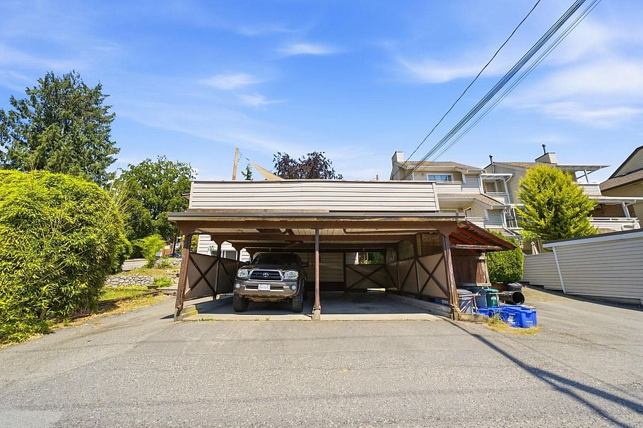 338-342 St. Georges Avenue North Vancouver, BC - 5