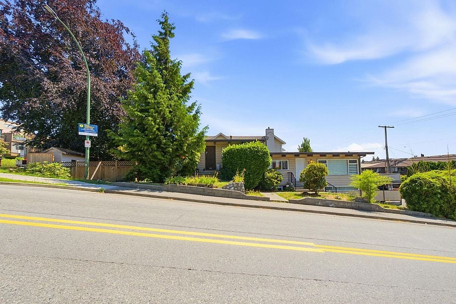 338-342 St. Georges Avenue North Vancouver, BC - 8