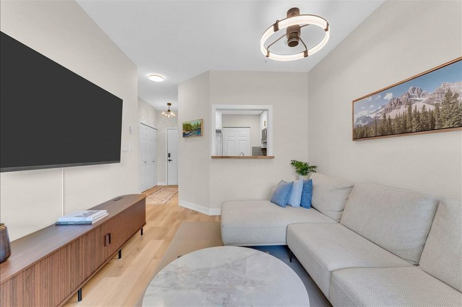 303 630 Roche Point Drive North Vancouver, BC - 4