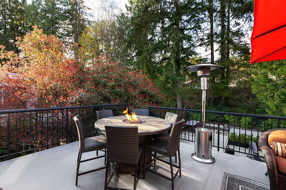 956 Belvista Crescent North Vancouver, BC - 12
