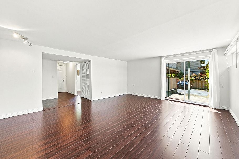 338-342 St. Georges Avenue North Vancouver, BC - 19