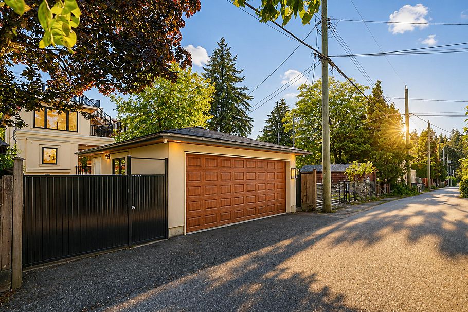 4627 W 15th Avenue Vancouver, BC - 28
