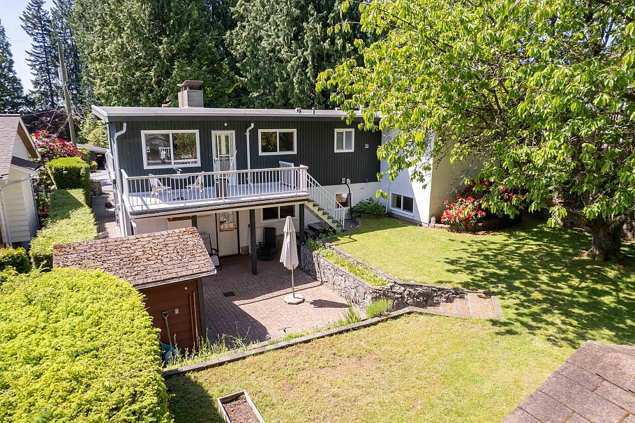 646 E Windsor Road North Vancouver, BC - 32