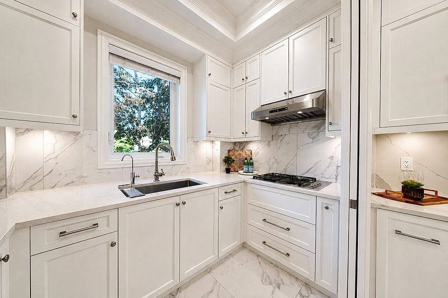 4627 W 15th Avenue Vancouver, BC - 13