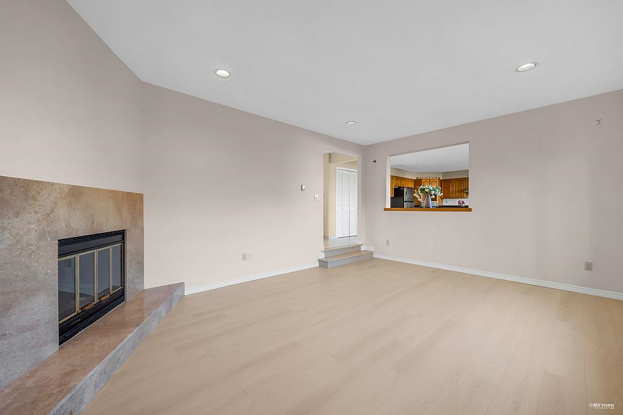 2445 W 19th Avenue Vancouver, BC - 13
