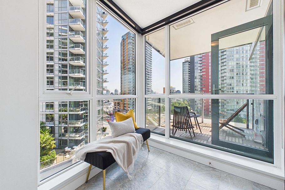 808 68 Smithe Street Vancouver, BC - 12