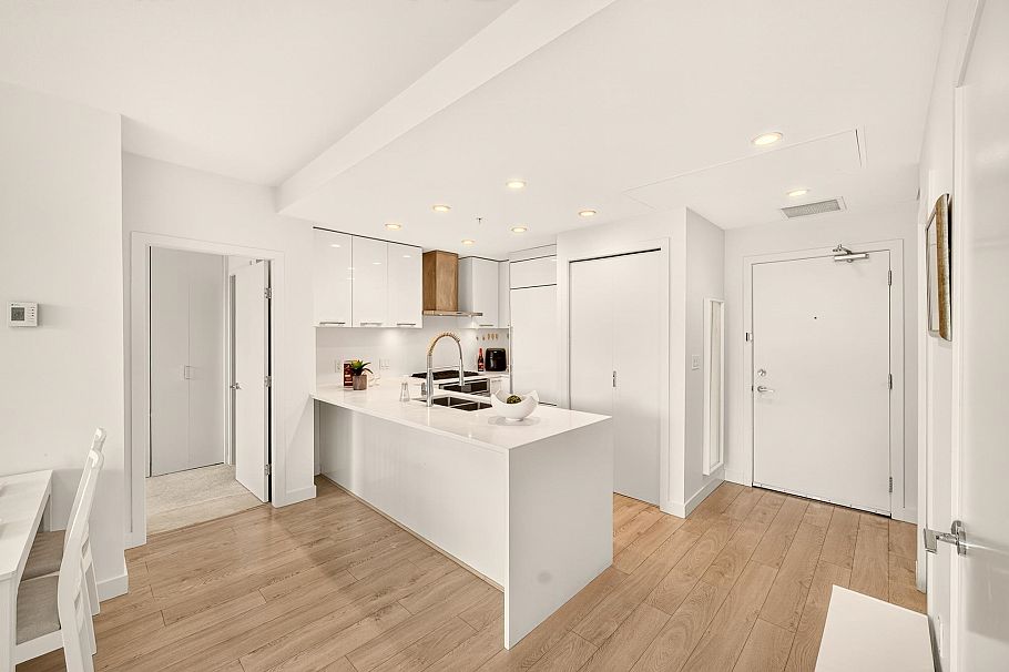 PH7 3581 Ross Drive Vancouver, BC - 11