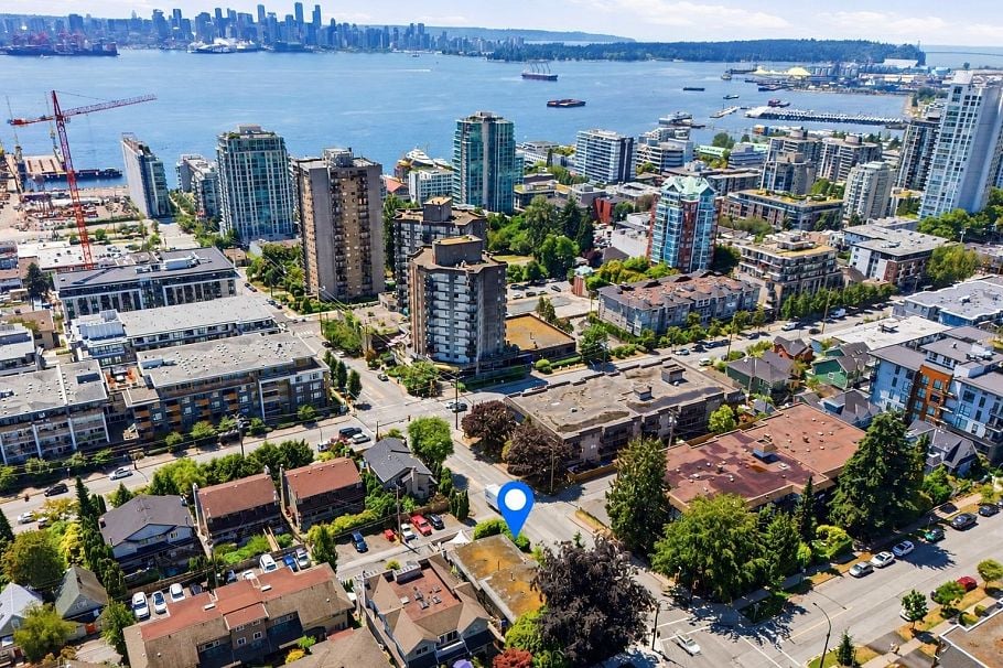 338-342 St. Georges Avenue North Vancouver, BC - 14