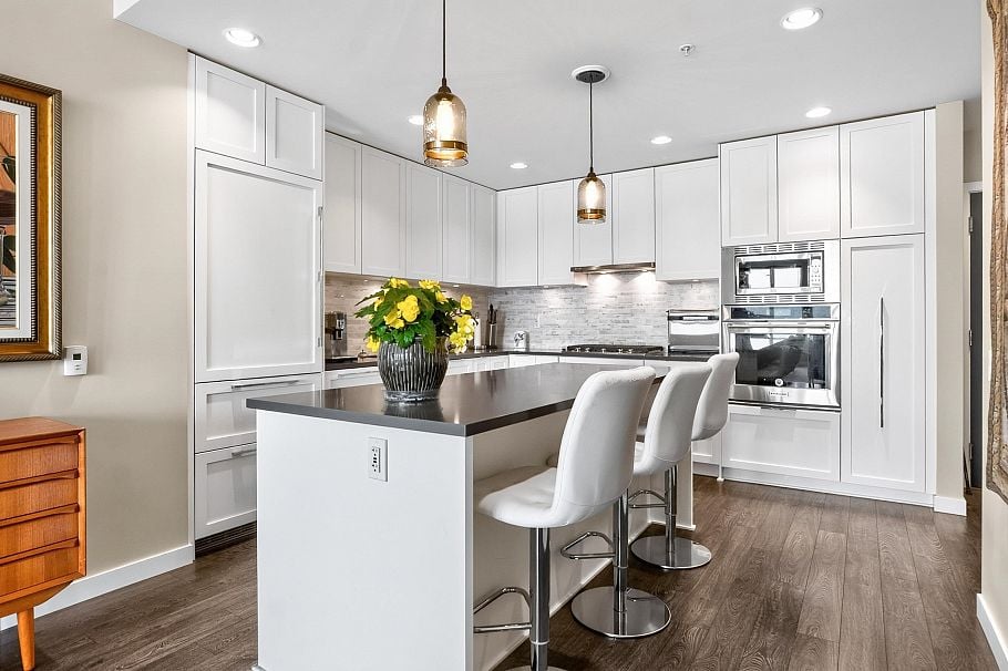402 3911 Cates Landing Way North Vancouver, BC - 10